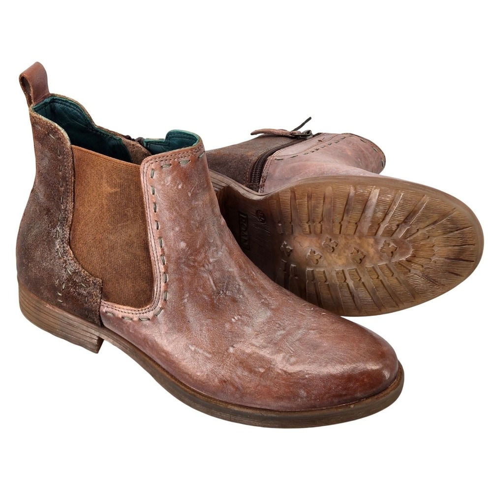 Roan 9.5 NEW no box Leather Ankle Boots Womens Almond Rust Distressed Boho